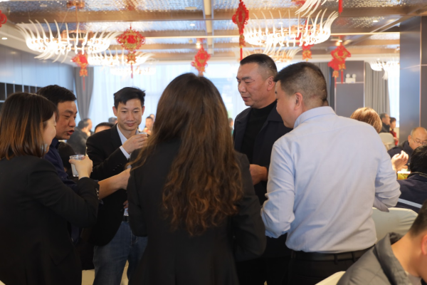 湖南力民電梯有限公司,邵陽(yáng)電梯銷售,邵陽(yáng)電梯安裝,湖南電梯維修,自動(dòng)扶梯,自動(dòng)人行梯