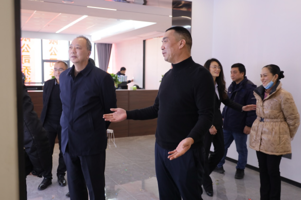 湖南力民電梯有限公司,邵陽(yáng)電梯銷售,邵陽(yáng)電梯安裝,湖南電梯維修,自動(dòng)扶梯,自動(dòng)人行梯